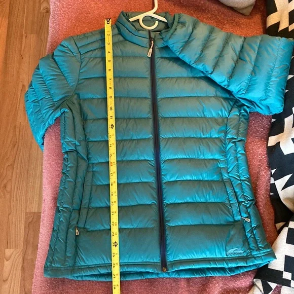 Women's Teal Puffer Jacket - Picture 8 of 15